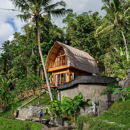 Romantic Barn With Mt. Agung Views